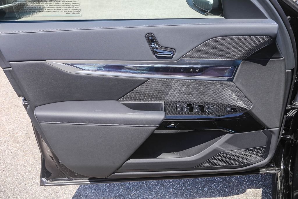 Used 2026 Black Sapphire Metallic BMW eDrive50 image 17