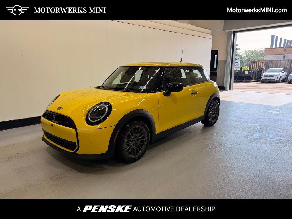 2025 MINI Hardtop Cooper S's photo