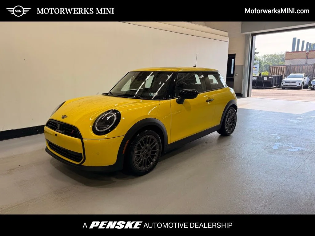 2025 MINI Hardtop Cooper S's photo