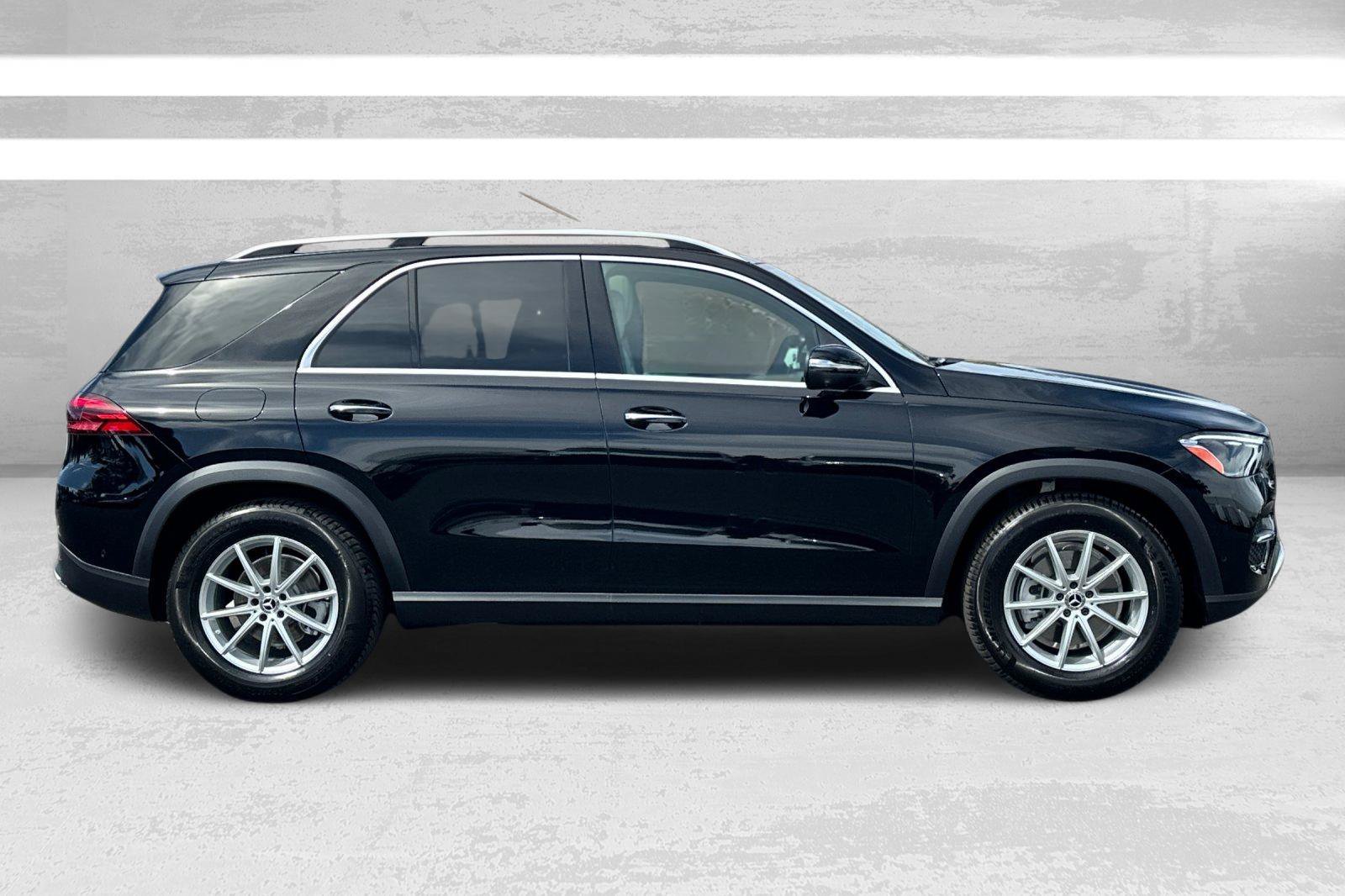 New 2026 Black Mercedes-Benz GLE 350 image 3