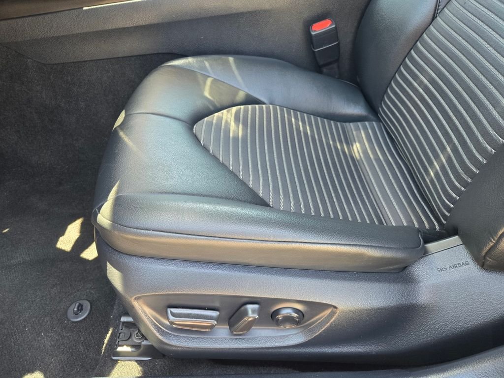 Used 2023 White Toyota SE image 16