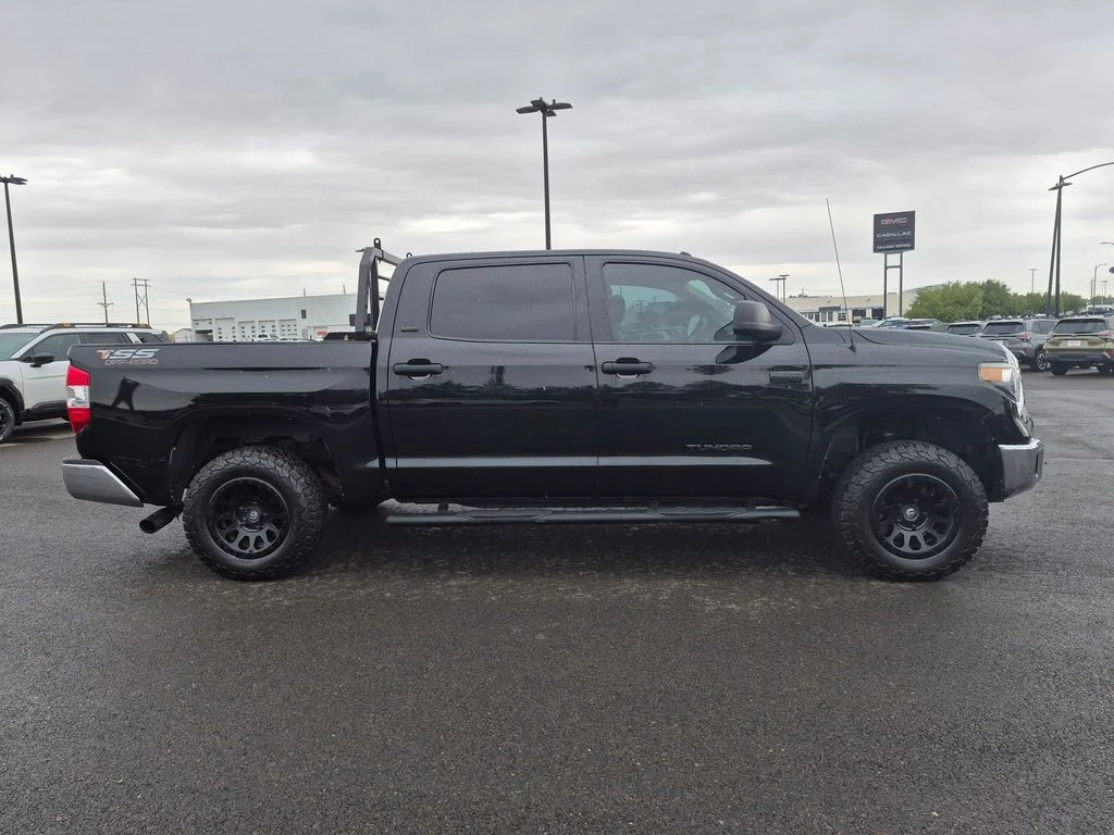 Used 2019 Midnight Black Metallic Toyota SR5 image 4