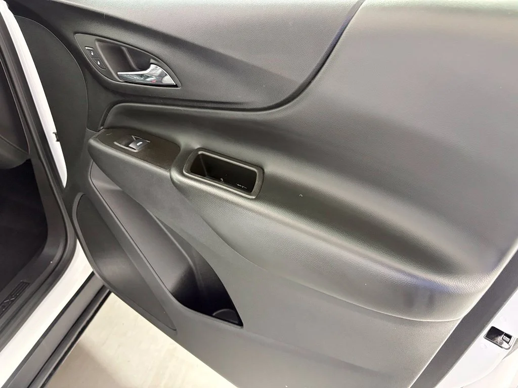 Used 2024 White Chevrolet LT image 41