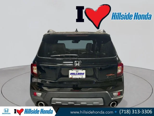 Certified Used 2025 Crystal Black Pearl Honda AWD TRAILSPORT image 4