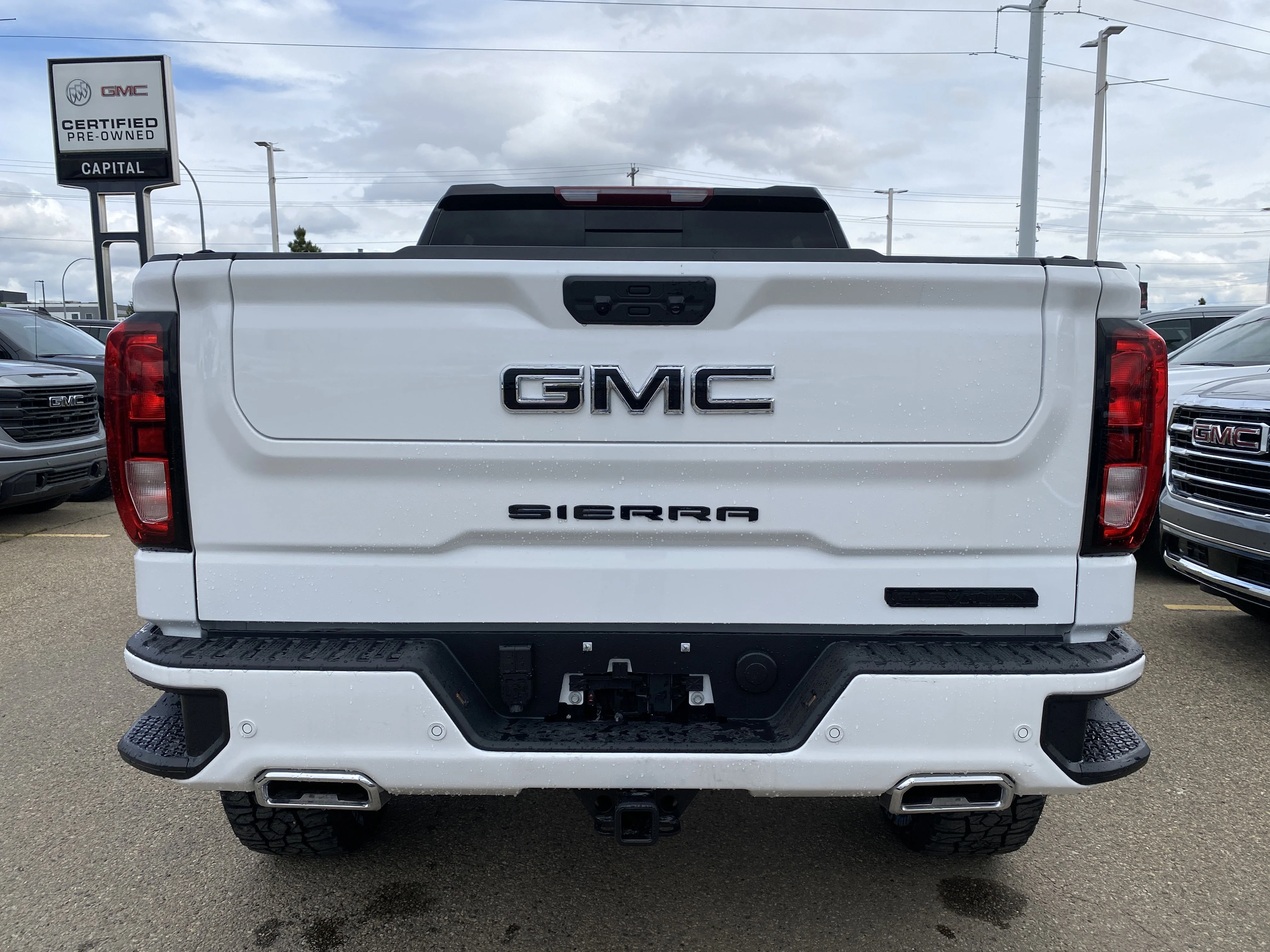 New 2026 Summit White GMC Elevation image 7