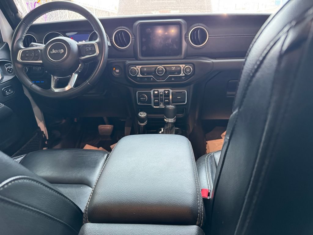 Used 2022 White Jeep Unlimited Sahara 4xe image 6