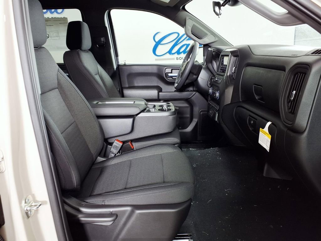 2026 Chevrolet Silverado 1500 Custom - Photo 12