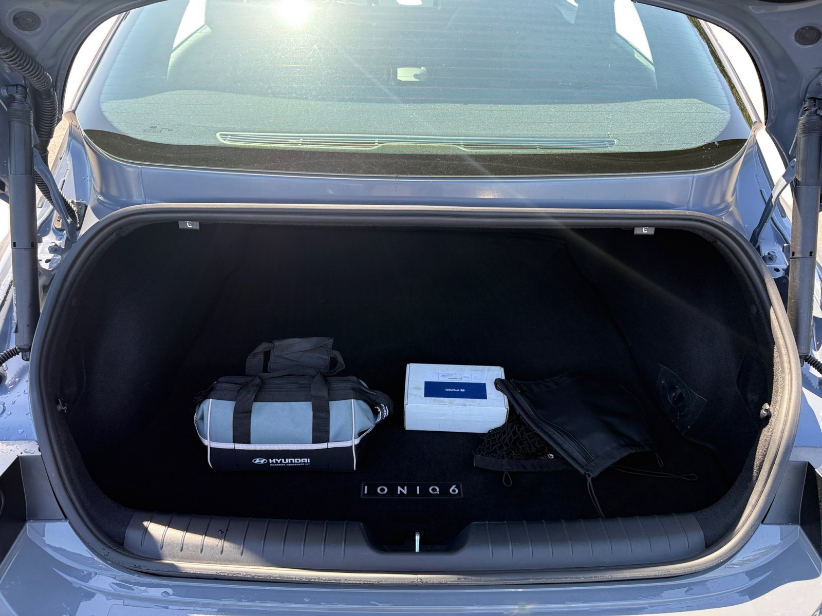 Certified Used 2024 Blue Hyundai SEL image 17