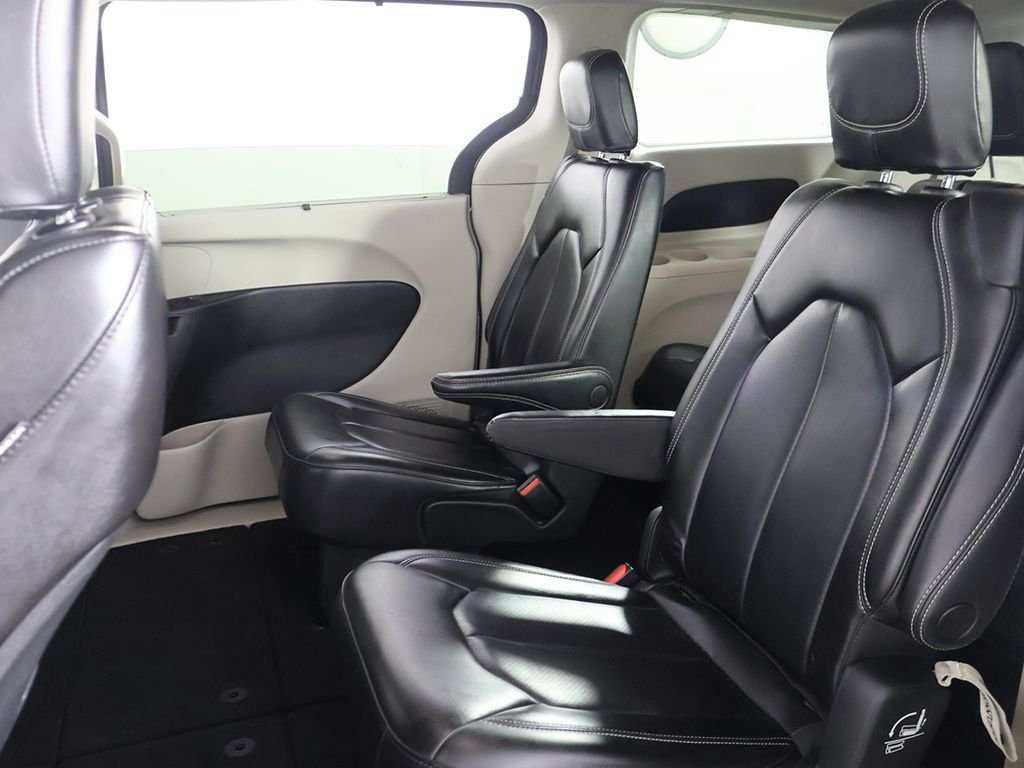 Used 2023 Gray Chrysler Touring L image 31