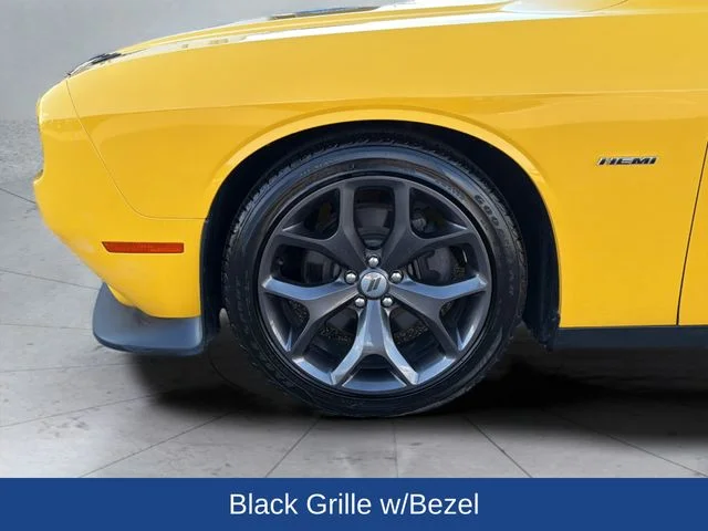 Used 2019 Yellow Dodge R/T image 28