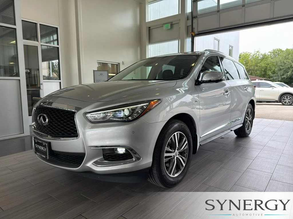 Used 2019 Liquid Platinum INFINITI LUXE image 1