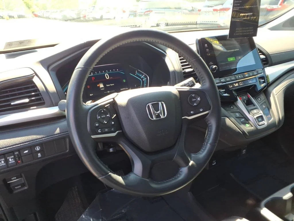 Used 2023 Black Honda EX-L image 11