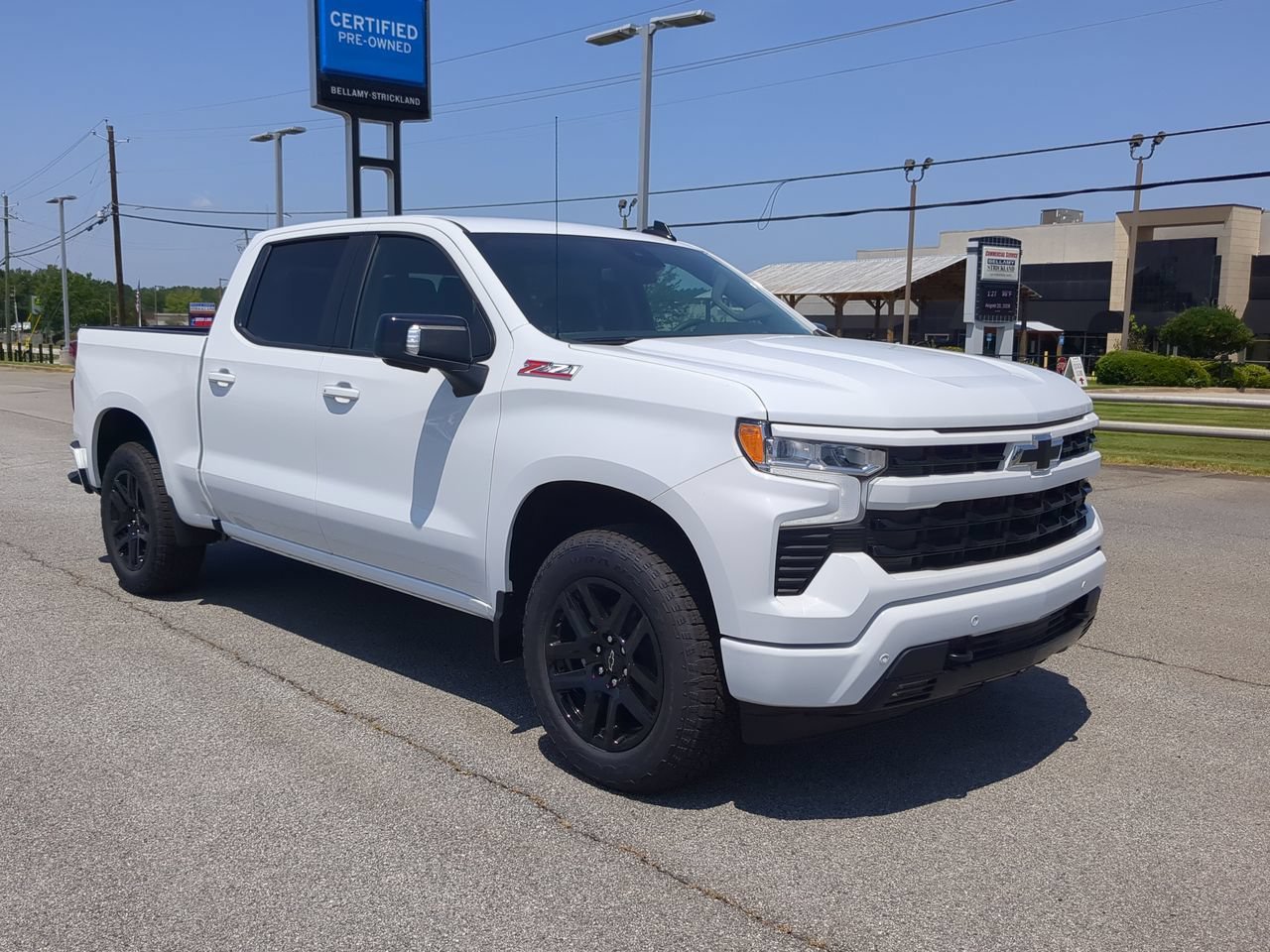 New 2026 Summit White Chevrolet RST image 2