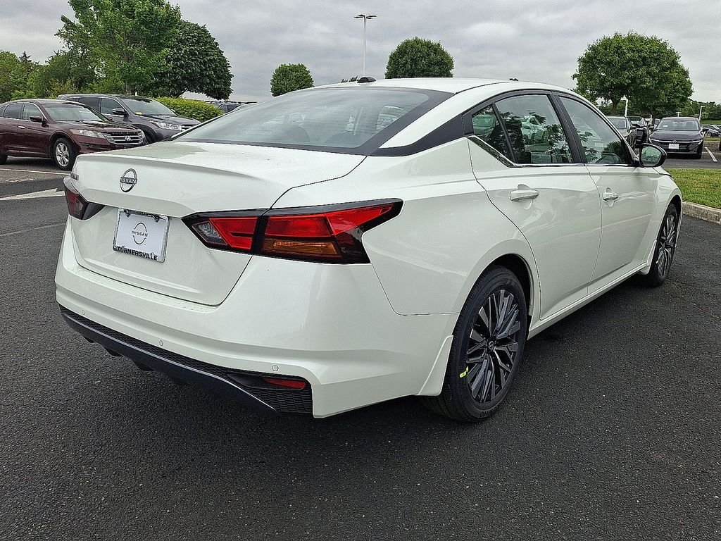 New 2026 Pearl White TriCoat Nissan 2.5 SV image 4
