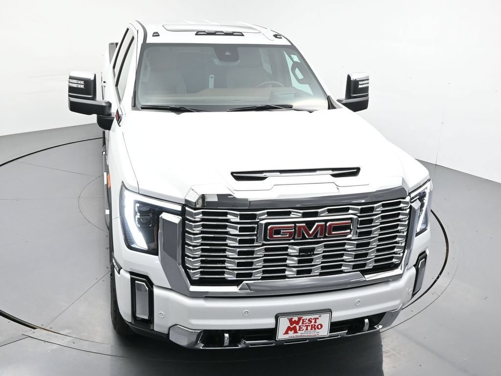 2026 GMC Sierra 3500HD Denali - Photo 6
