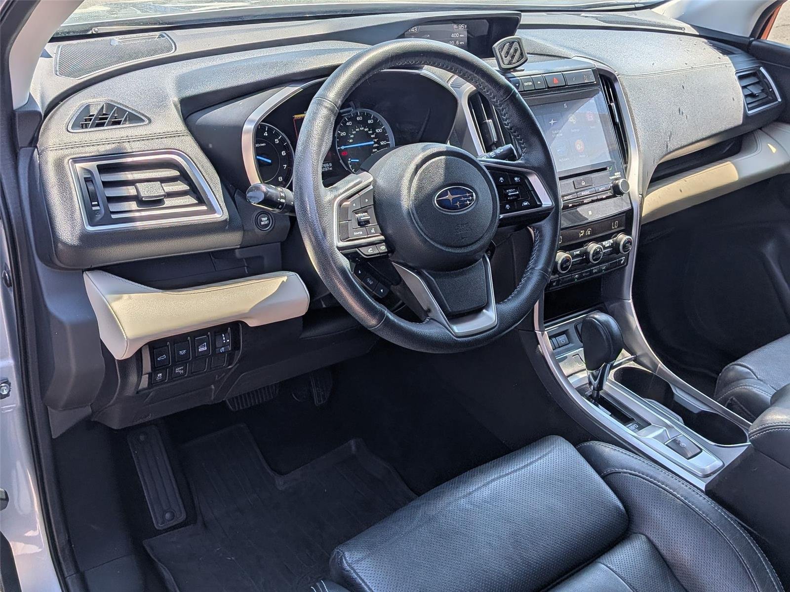 Used 2020 Ice Silver Metallic Subaru Limited image 9