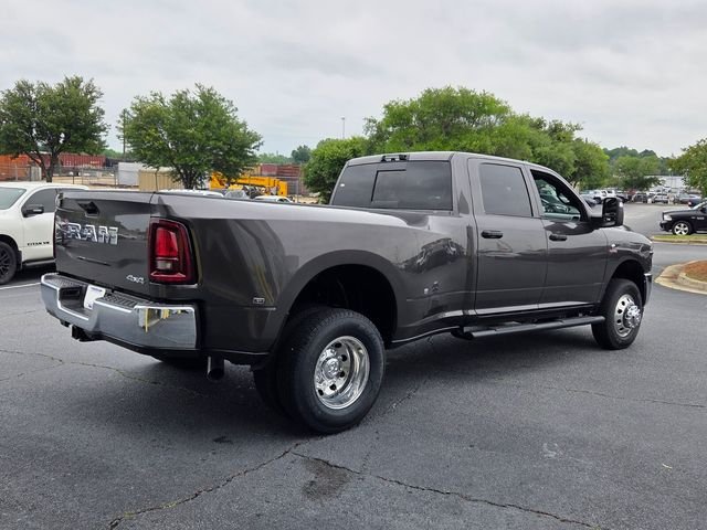New 2026 Granite Crystal Metallic Clear-Coat Exterior Paint RAM Tradesman image 12
