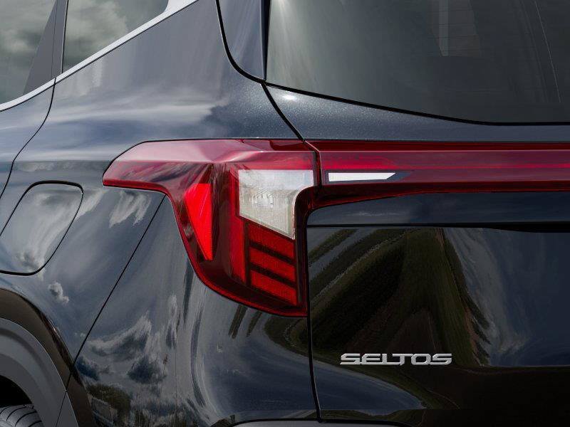 New 2026 Fusion Black Kia SX image 11