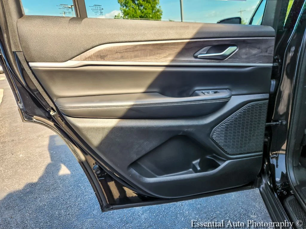 Used 2023 Black Jeep Limited image 17