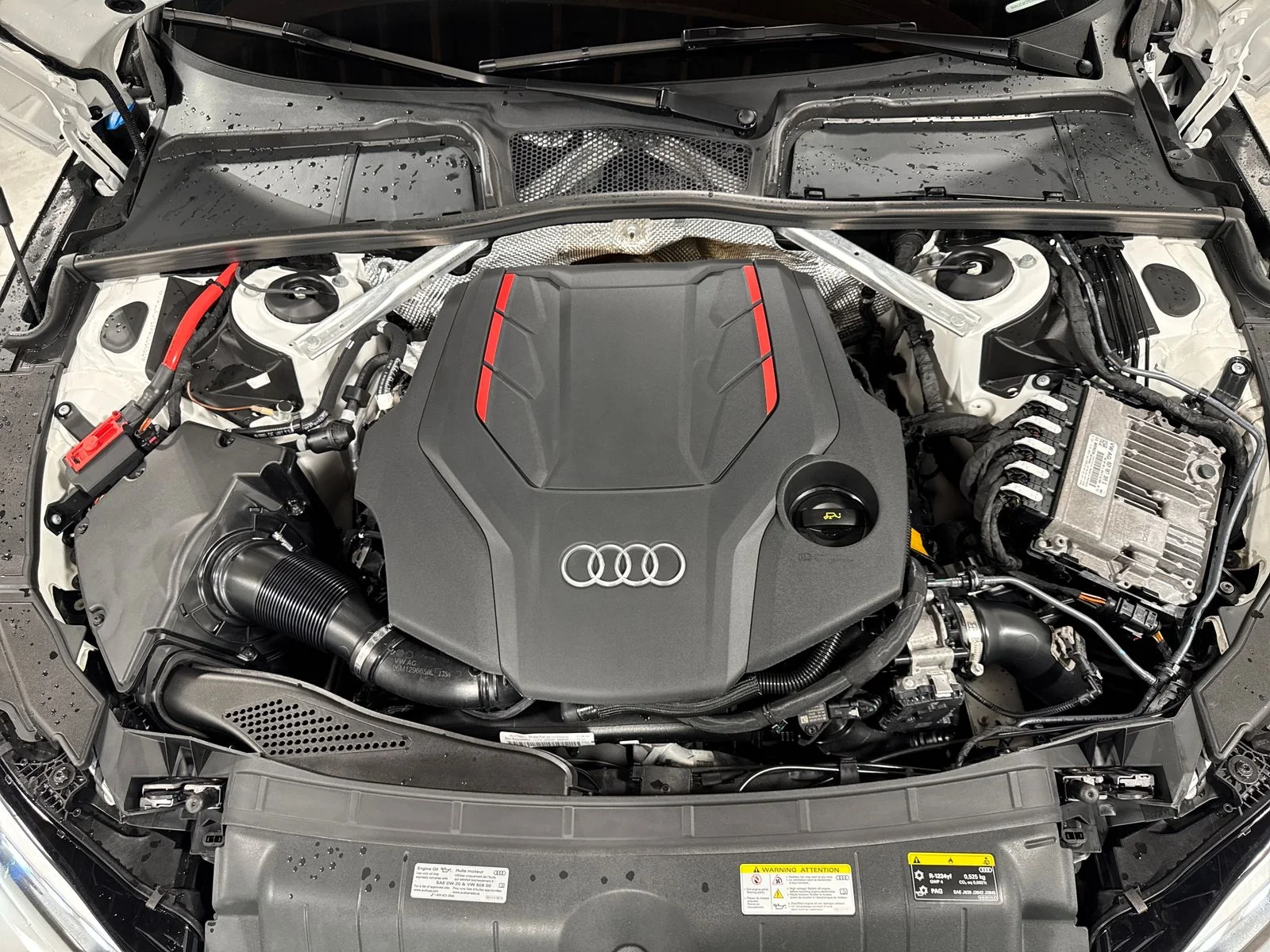 Used 2023 Glacier White Metallic Audi quattro image 27