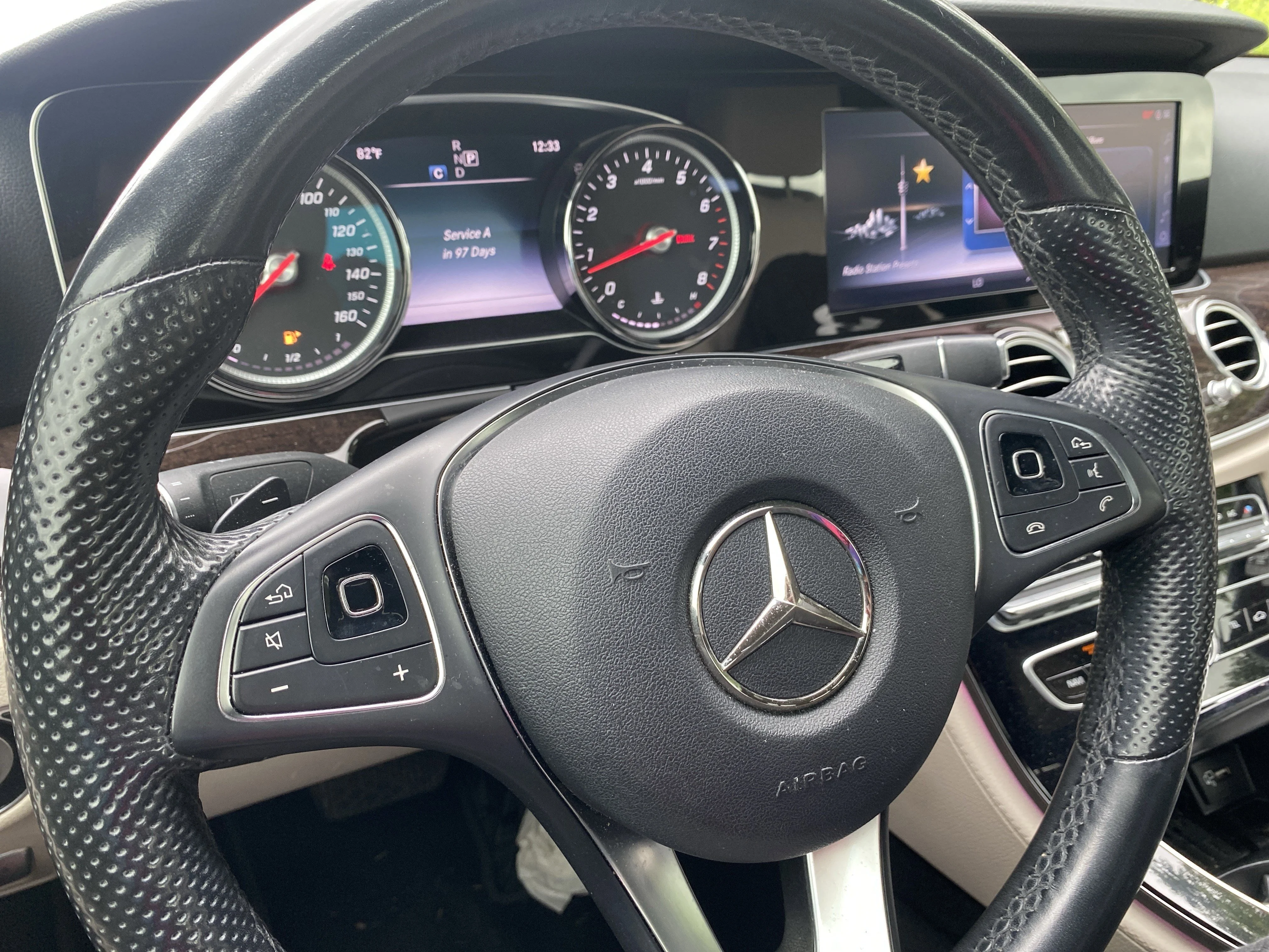 Used 2017  Mercedes-Benz E 300 image 17