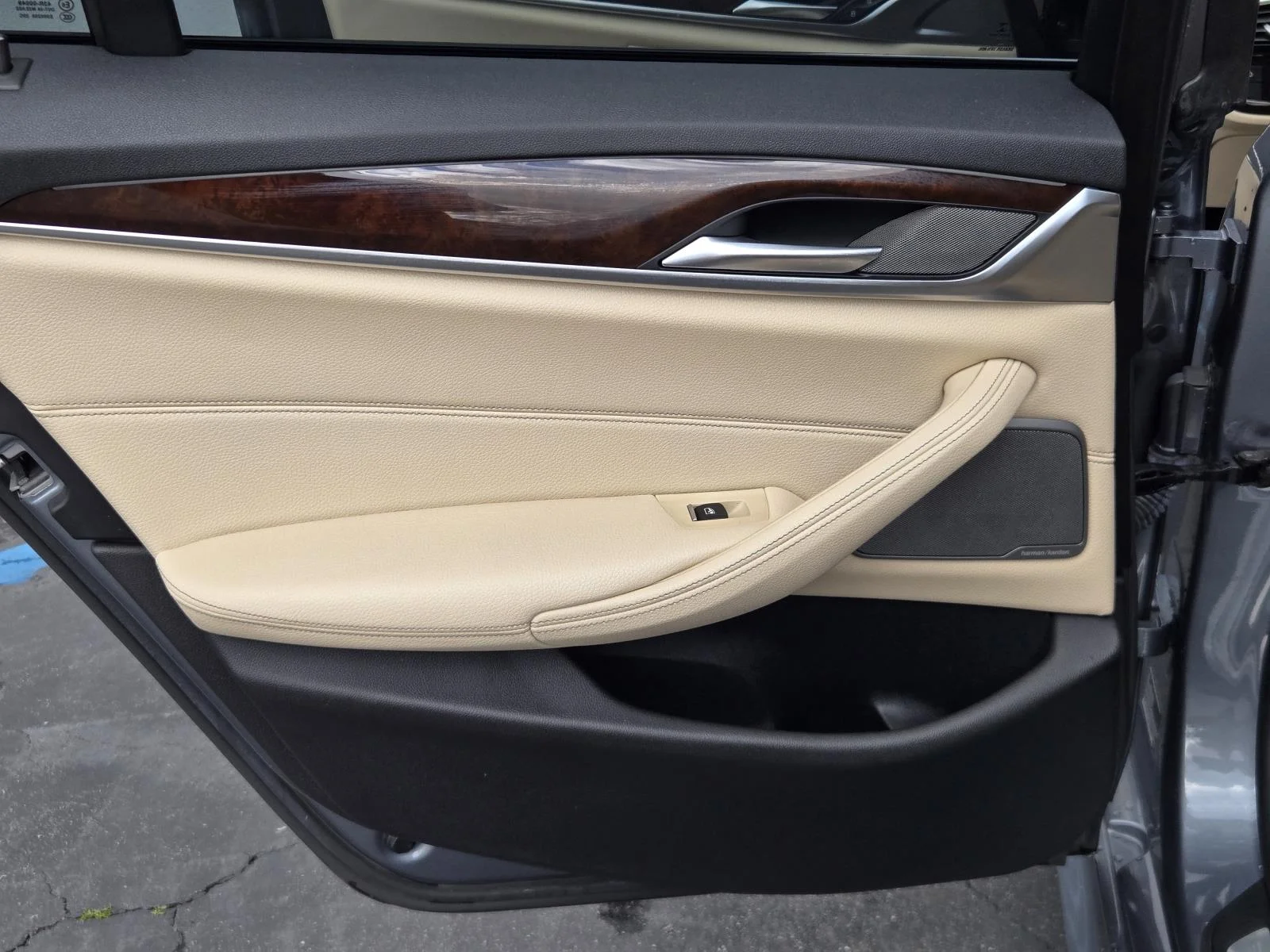 2019 BMW 5 Series 530i - Photo 25