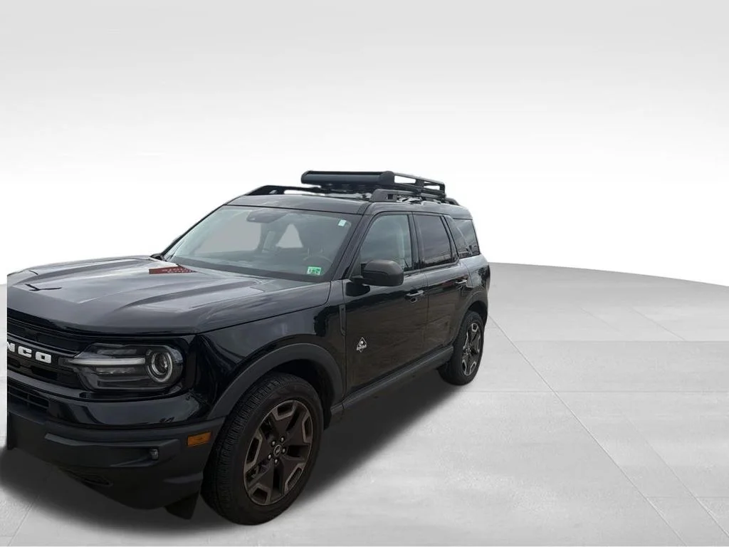 Used 2022 Black Ford Outer Banks image 8
