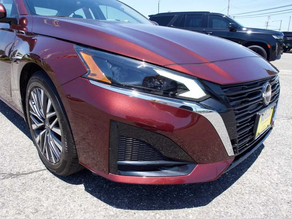 2023 Nissan Altima SV - Photo 12