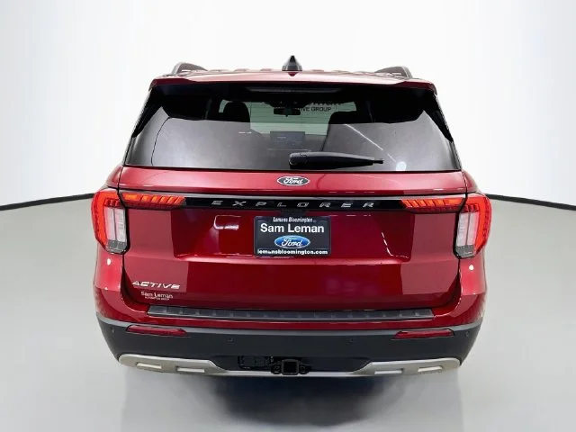 New 2027 Ruby Red Metallic Tinted Clearcoat Ford Active image 6
