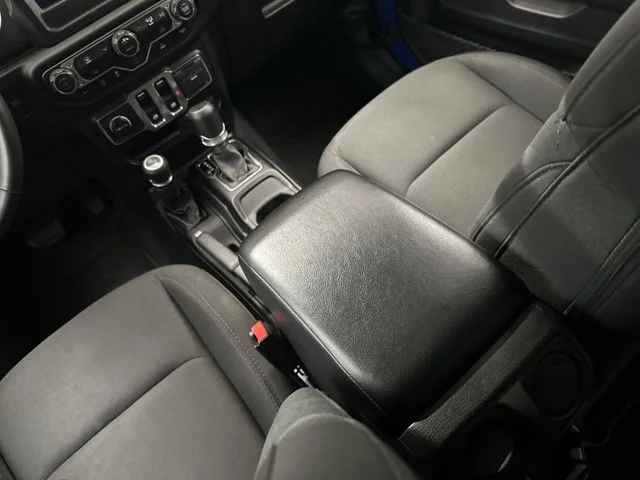 Used 2023 Blue Jeep Sport S image 25