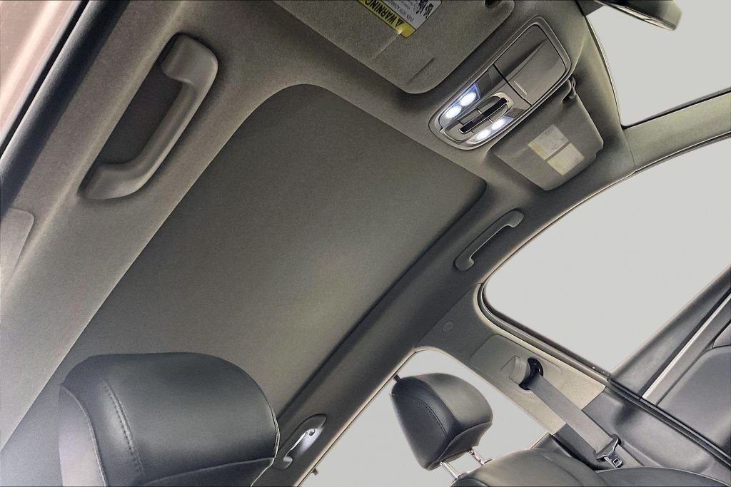 2020 Hyundai Santa Fe Limited - Photo 25