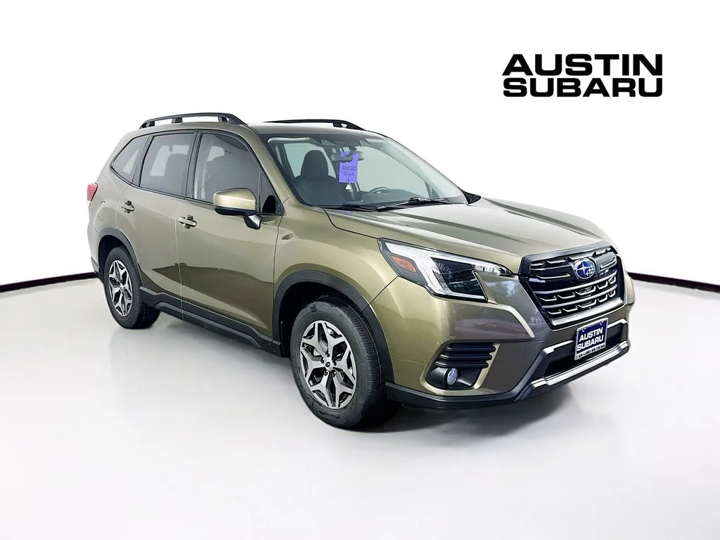 2023 Subaru Forester Premium's photo