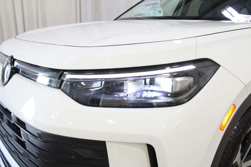 New 2026 White Volkswagen SE image 33