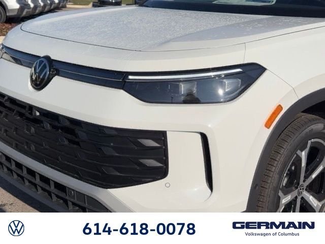 New 2026 Pure White Volkswagen 2.0T SE image 7