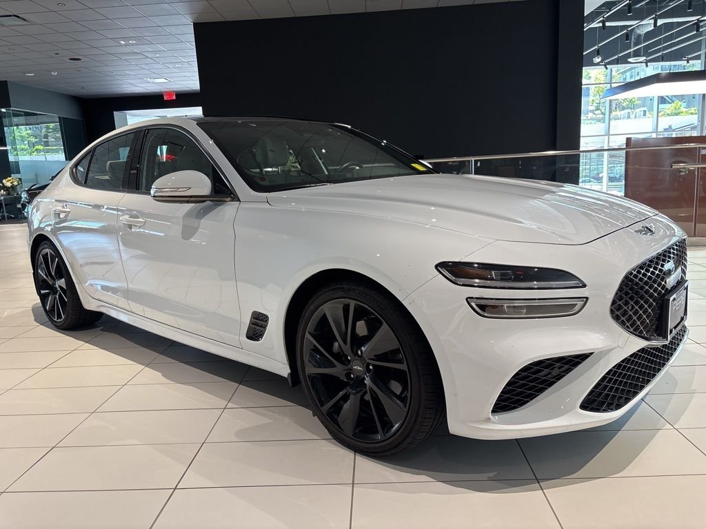 2023 Genesis G70 2.0T Standard AWD's photo