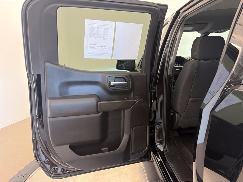 Used 2019 Black Chevrolet LT image 10