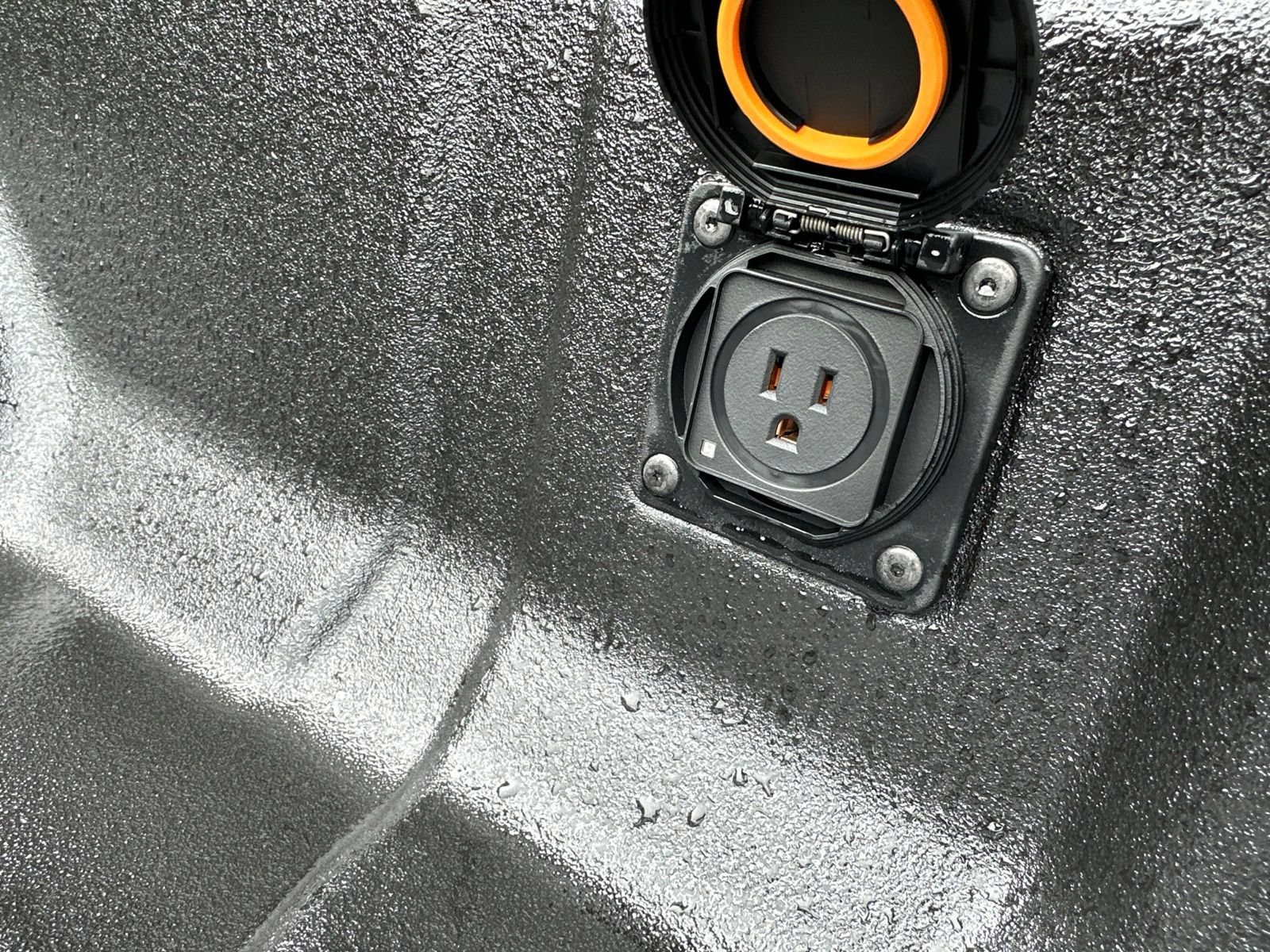 New 2026 Sterling Gray Metallic Chevrolet Z71 with 20in Black Wheels - Sunroof - Spray-On Bedliner image 15