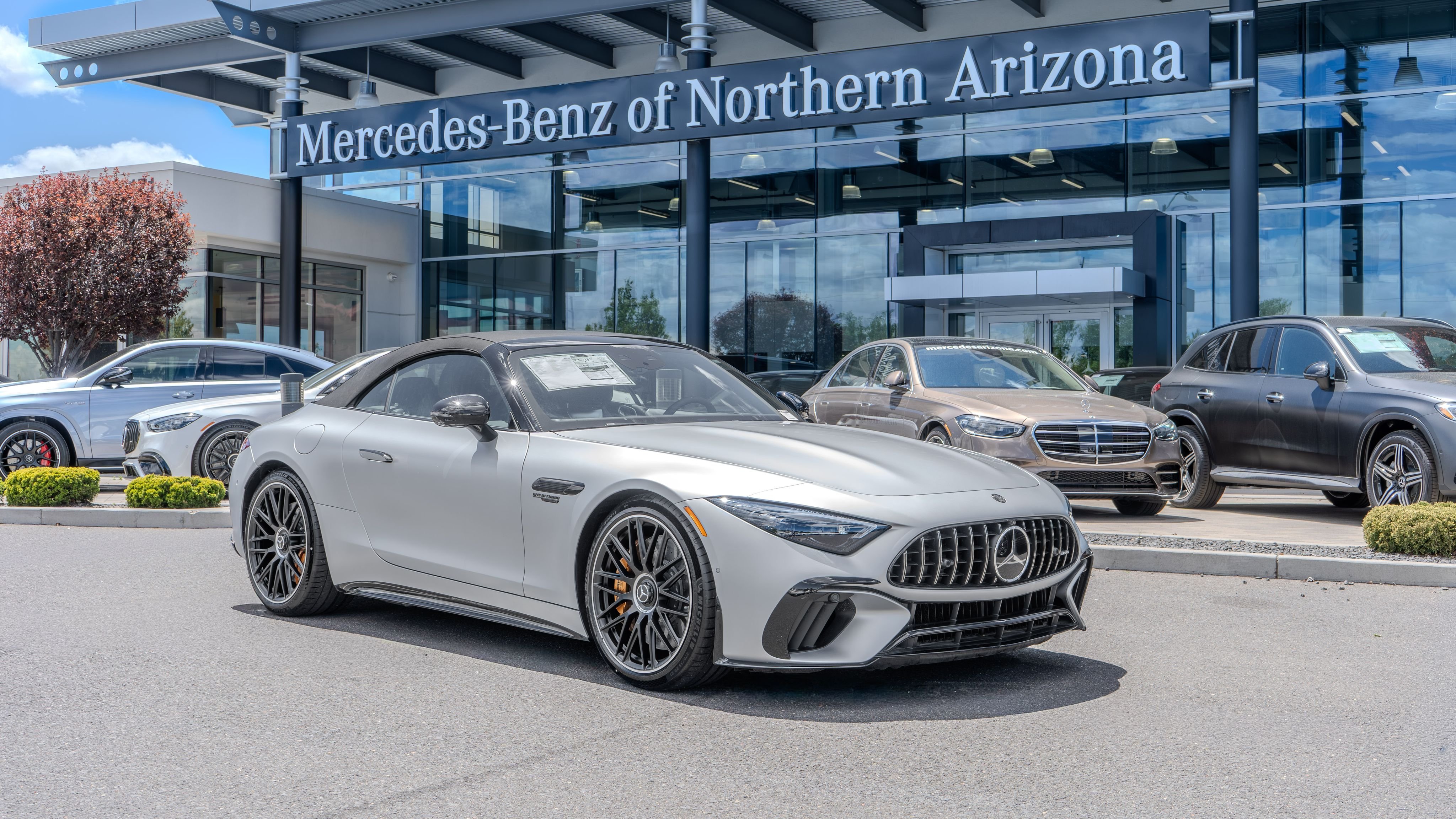 2026 Mercedes-Benz SL Mercedes-AMG SL 63 E Performance 4MATIC+'s photo