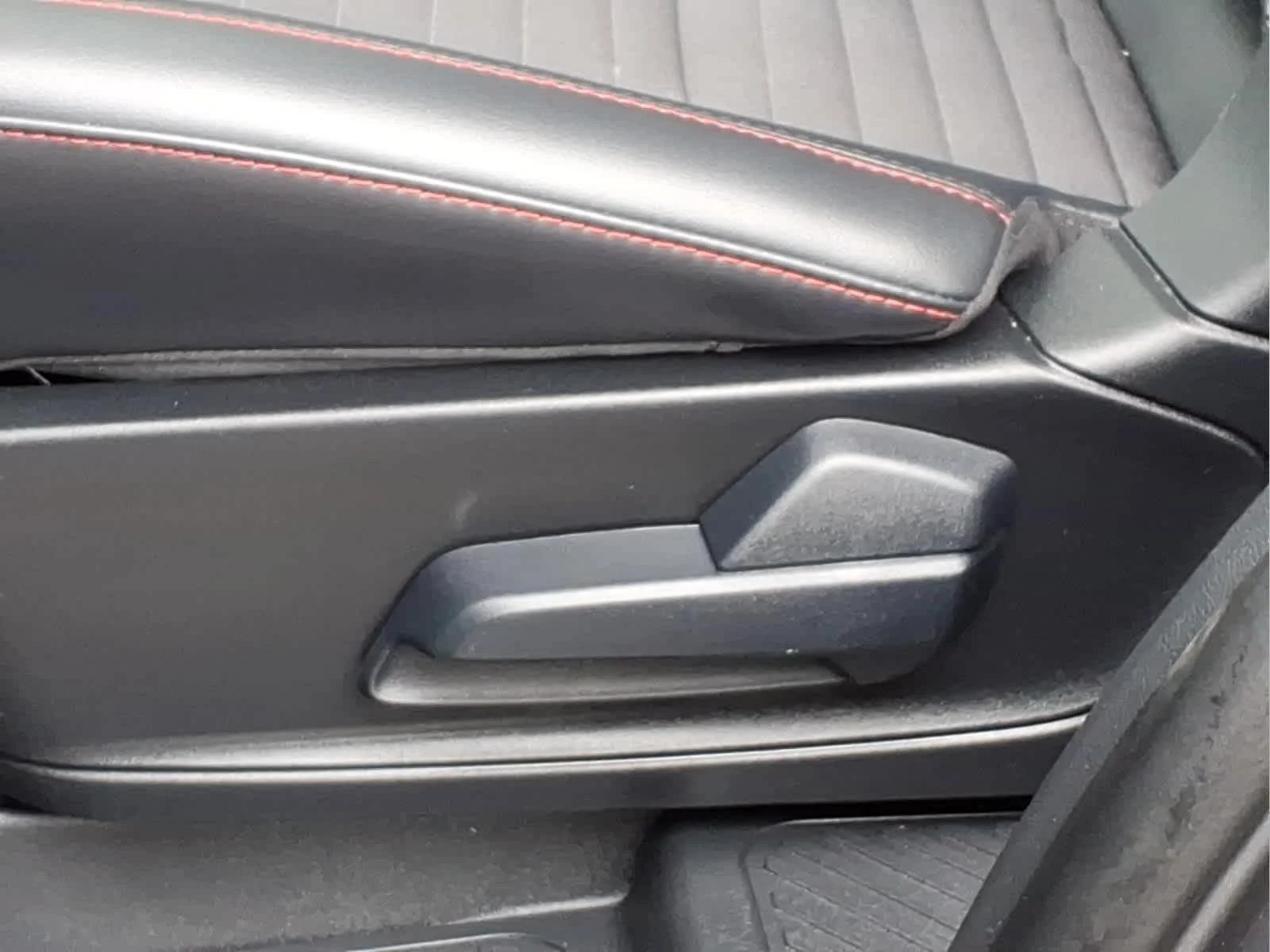 Used 2026 Carbonized Gray Metallic Ford ST-Line image 28