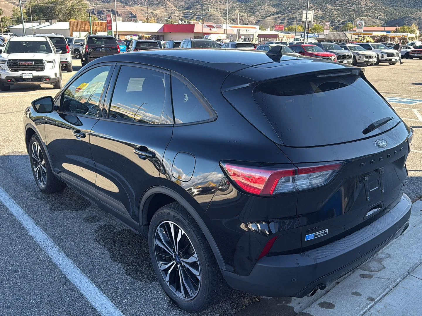 Used 2022 Agate Black Ford SEL image 3