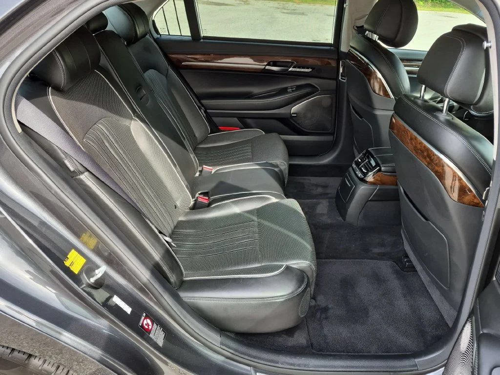 Used 2017 Gray Genesis 5.0 Ultimate image 29