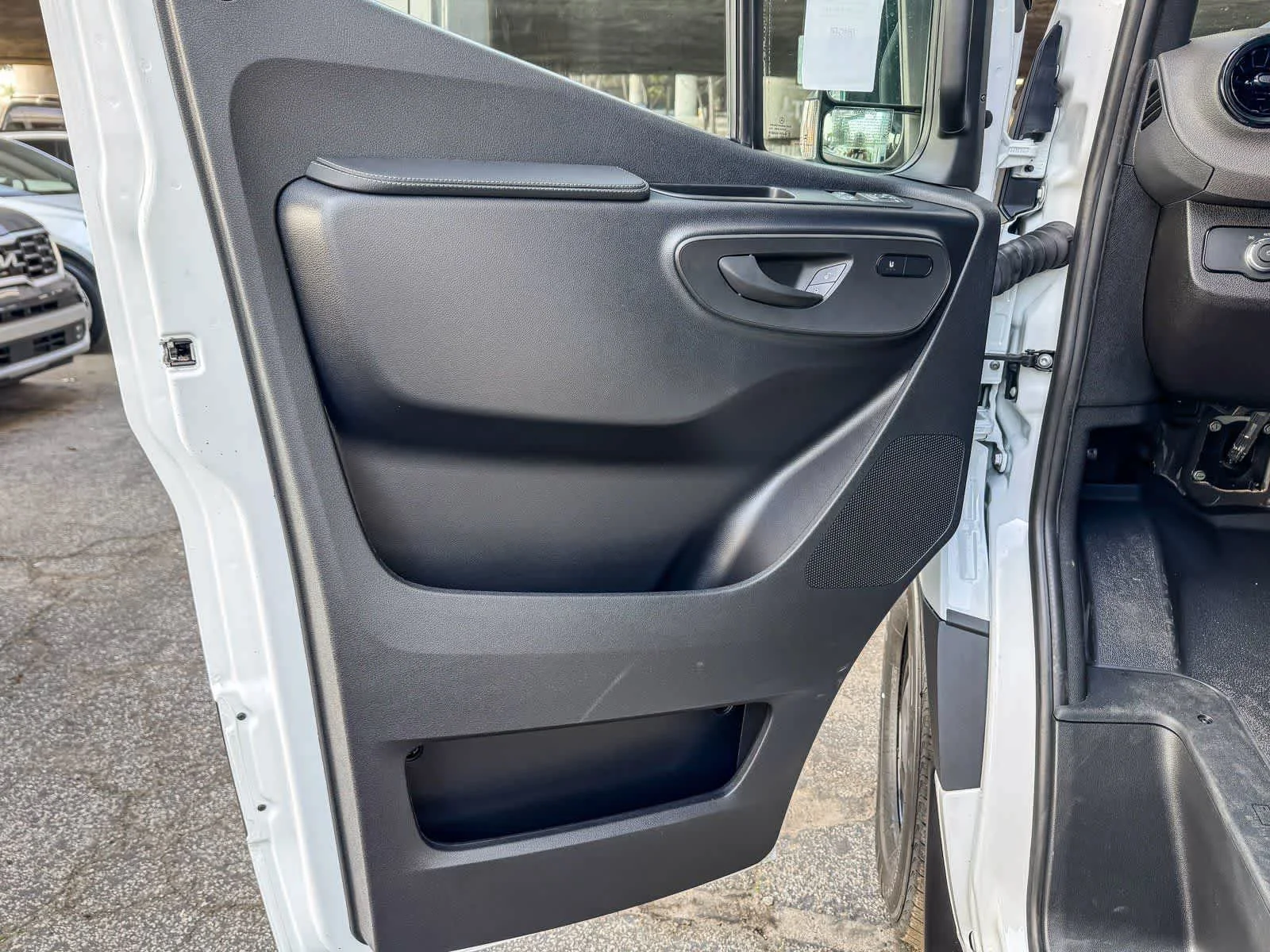 New 2026 Arctic White Mercedes-Benz Cargo 170WB High Roof RWD 2.0L I4 Diesel Turbo SO image 19