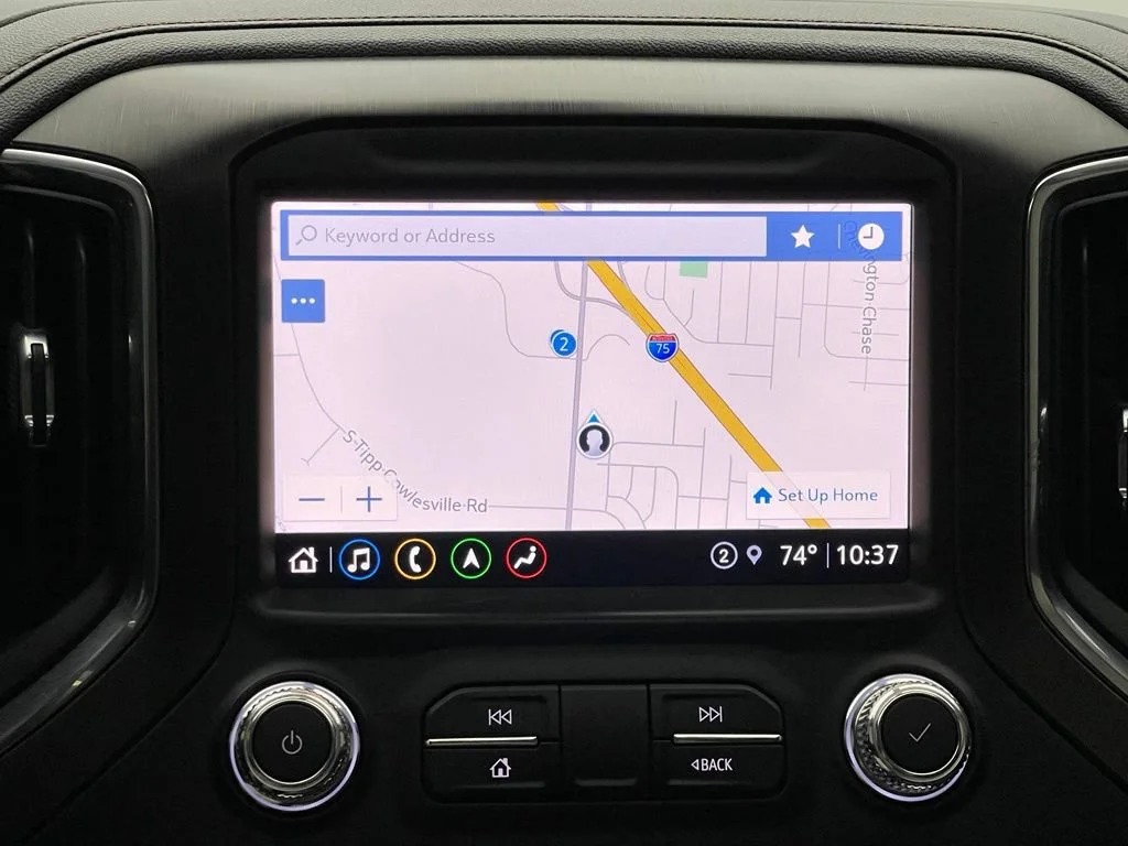 Used 2022 Summit White GMC AT4 image 28