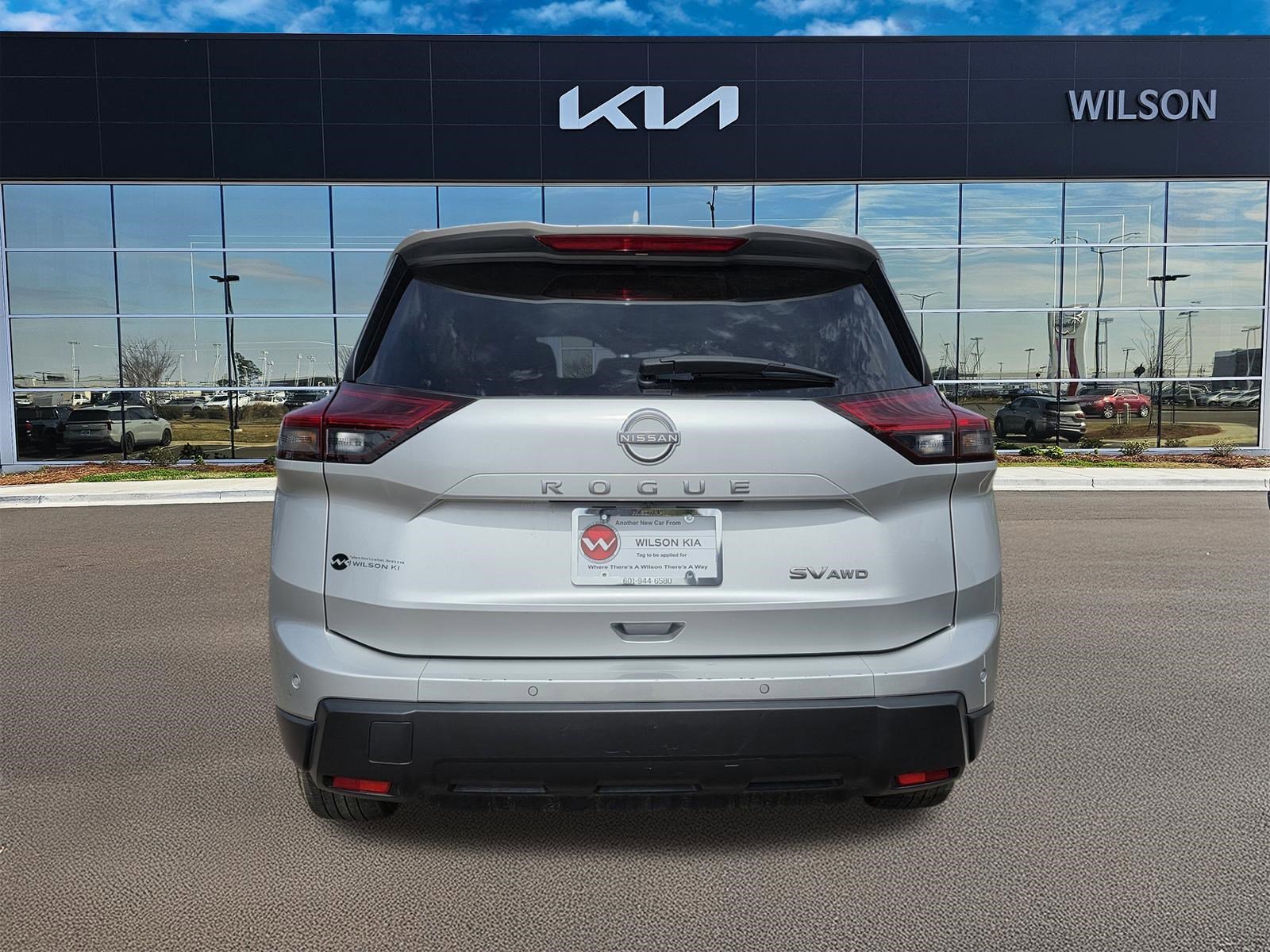 Used 2024 Brilliant Silver Metallic Nissan SV image 5