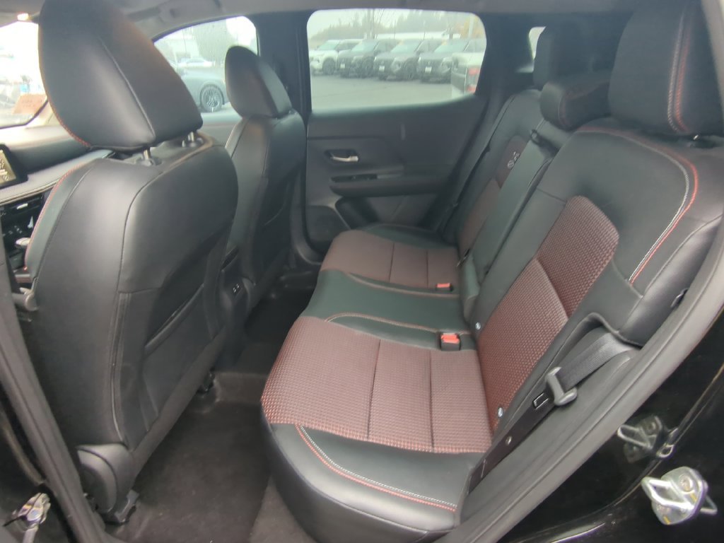 Used 2025 Black Nissan SR image 18