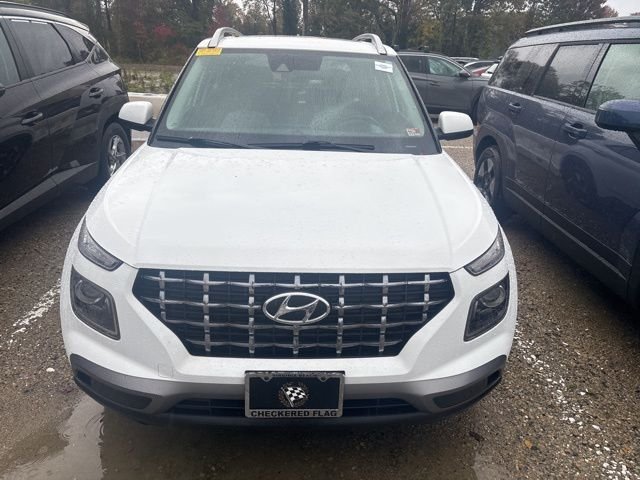 2022 Hyundai Venue SEL Limited photo 3