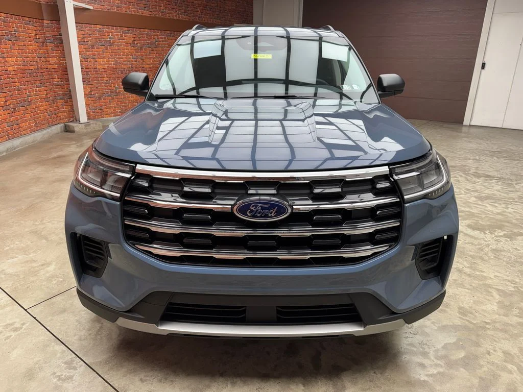 New 2026 Vapor Blue Metallic Ford Active image 8