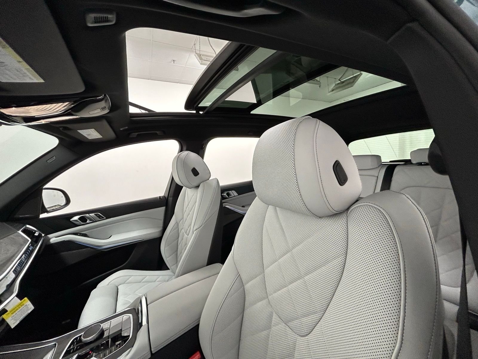 New 2026 Blue Ridge Mountain Metallic BMW xDrive40i image 29