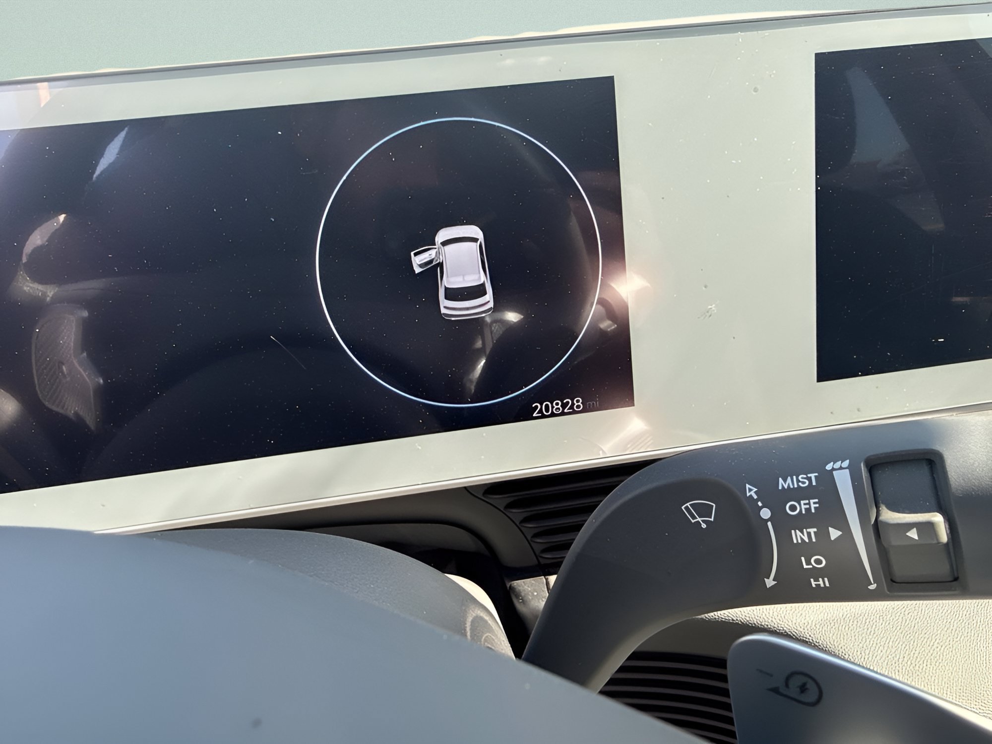Used 2024 Cyber Gray Hyundai SEL image 27