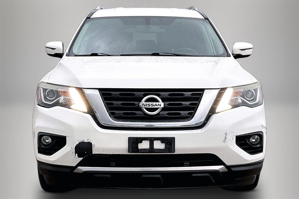 Used 2018 Glacier White Nissan SV image 3